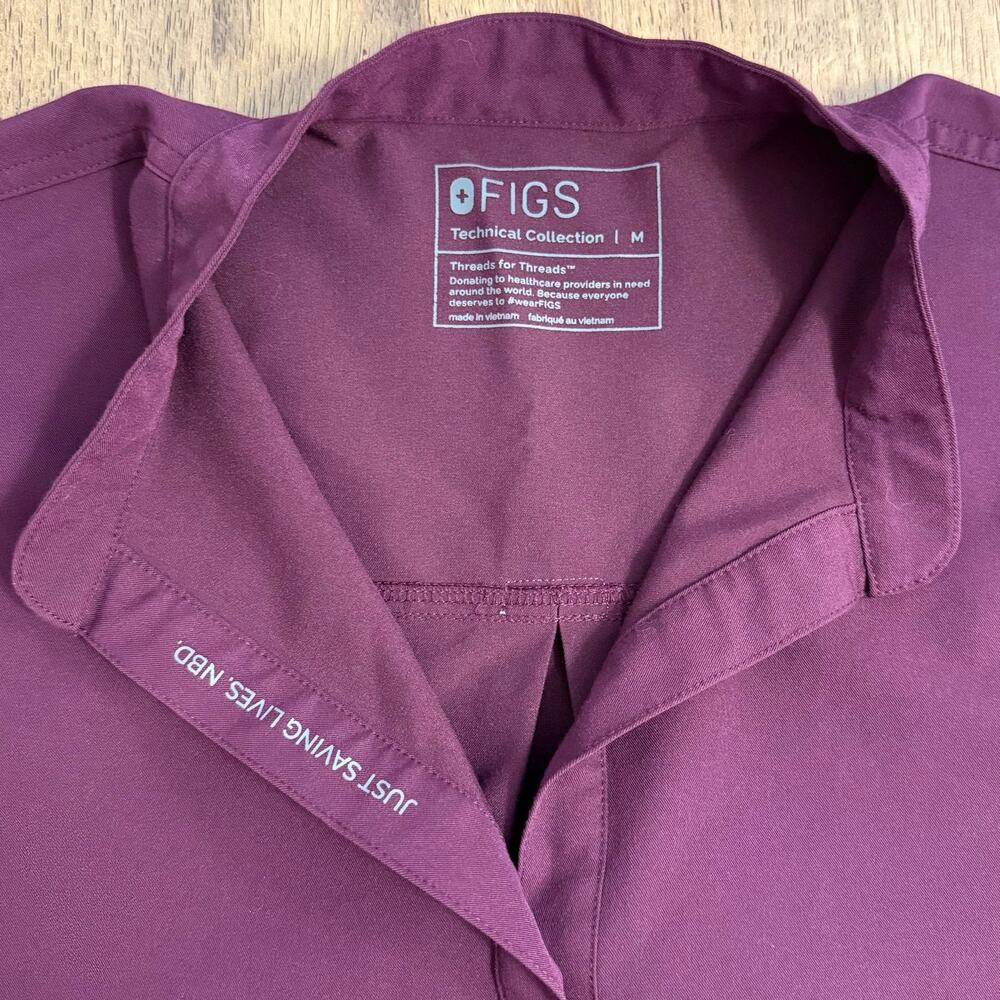 FIGS Rafaela Oversized Scrub Top Short Sleeve Medical Purple Women’s Medium - Picture 3 of 8